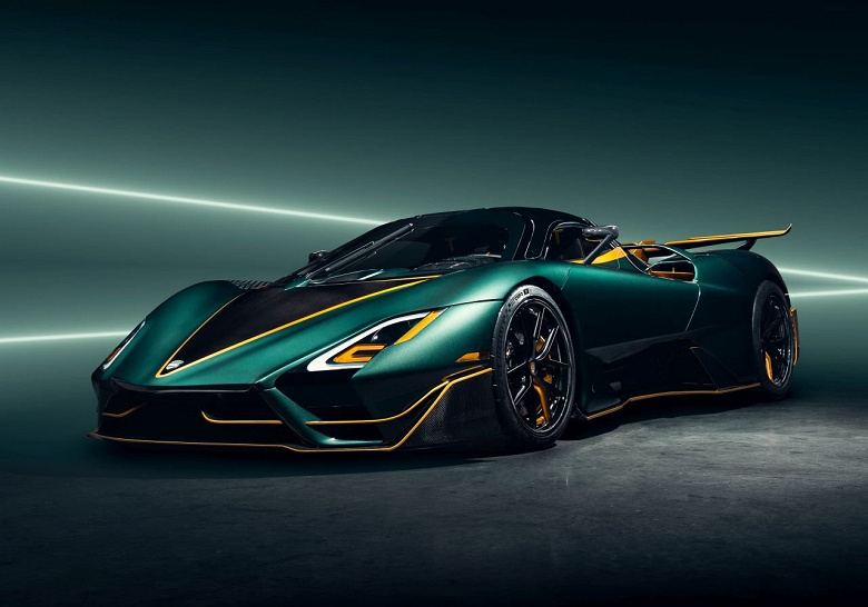 Американский производитель SSC North America представил первую гоночную версию Tuatara с 2200 л.с. и акцентом на аэродинамику и управляемость